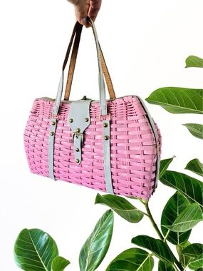 Vintage 60’s Rare Bubblegum Pink Woven Box Bag, Tiki VLV